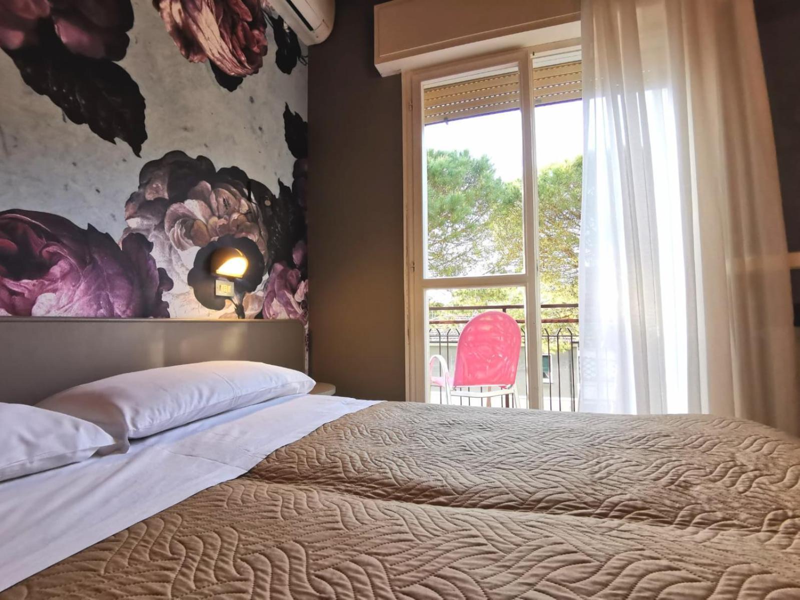 Casa Dorita - Free Breakfast Corner 8-12 Hotell Cervia Rum bild